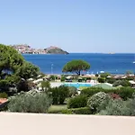 Hotell Fabricia 4*