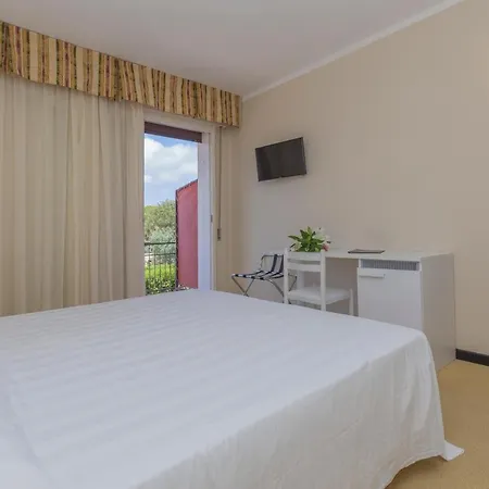Fabricia Ξενοδοχείο 4*