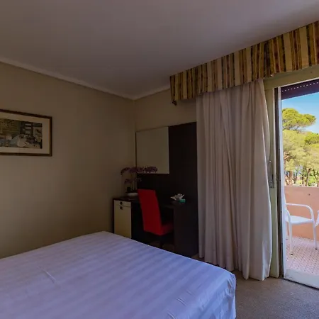 Ξενοδοχείο Fabricia 4*