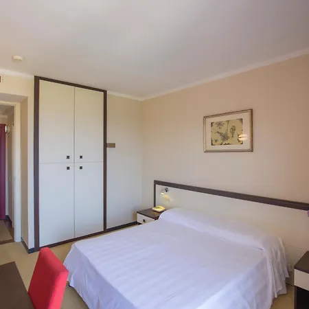 Fabricia فندق بورتوفيرّايو