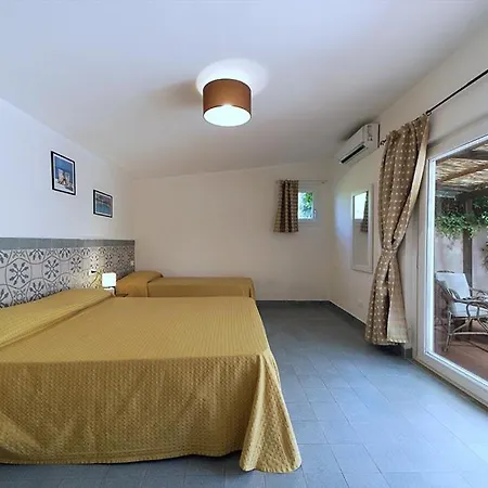 Hotel Fabricia 4*