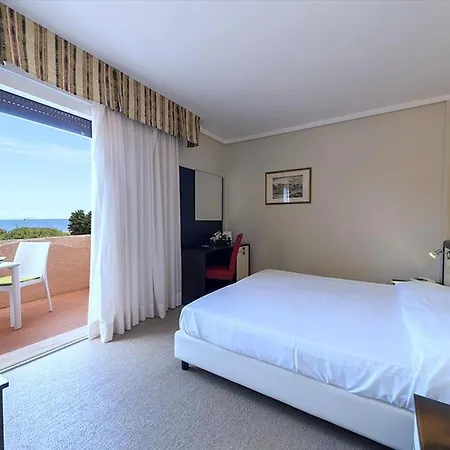 Fabricia Hotel 4*