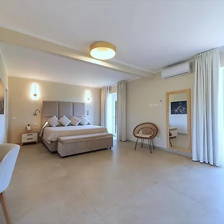 Fabricia Hotel