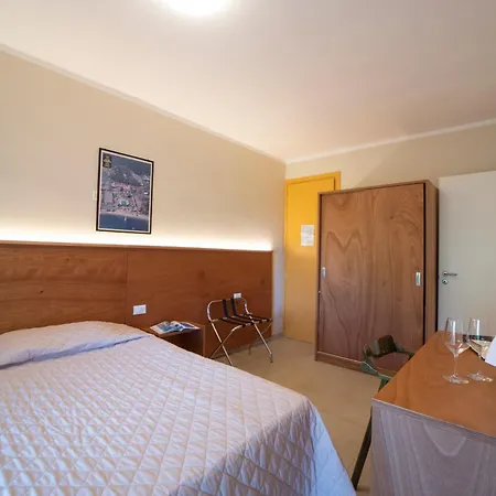 Fabricia Hotel 4*