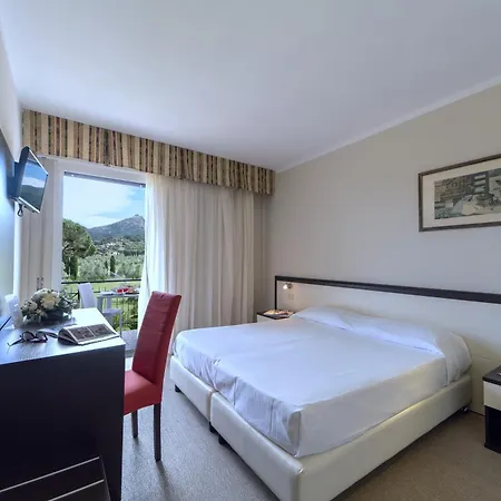 Hotel Fabricia 4*