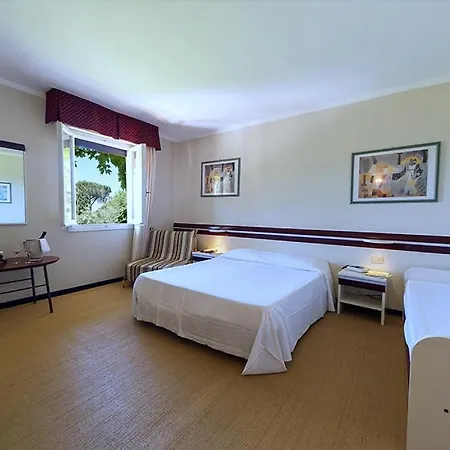 Hotel Fabricia 4*